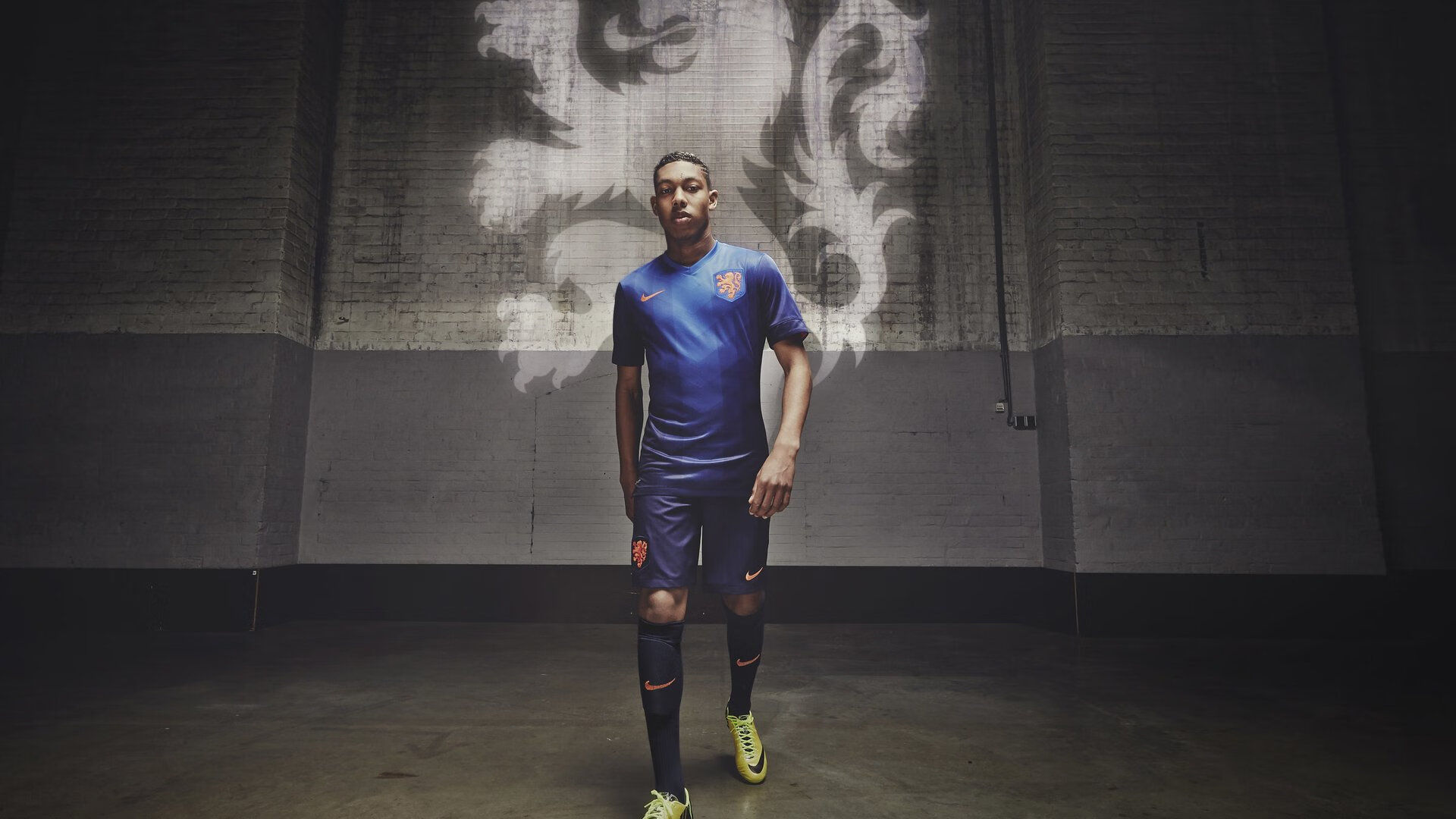 F1新赛季揭幕战之夜,苏亚雷斯的表现,为何堪称教科书?